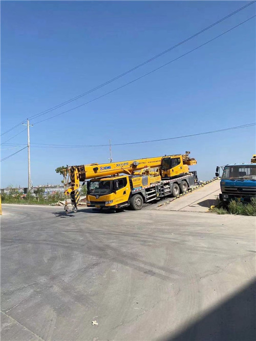 扎赉诺尔区吊车作业时，可能会产生哪些额外收费项目？